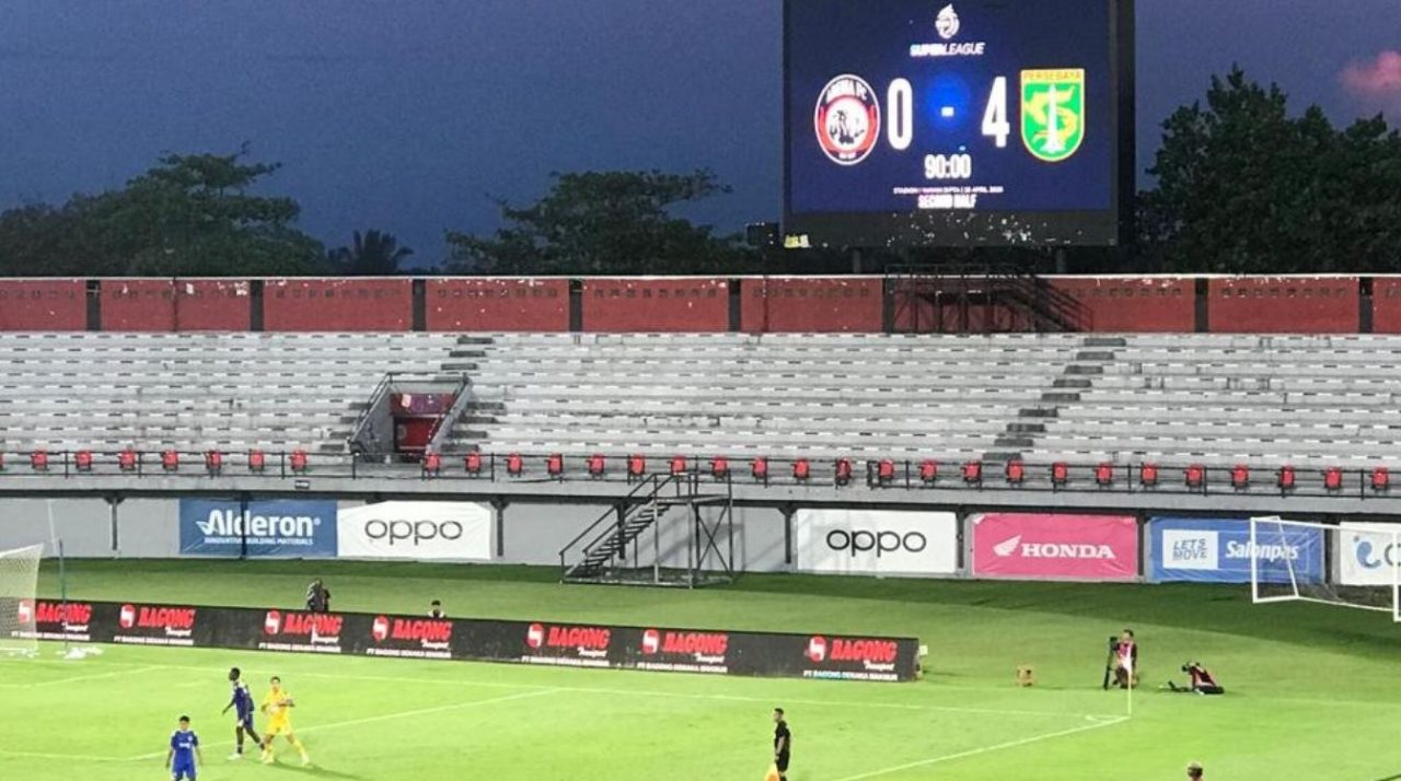 Hasil Super League: Persebaya Menang Telak 4-0 atas Arema FC