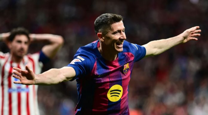 Gol Aneh Lewandowski di Menit Akhir Bawa Barcelona Menjauh dari Los Blancos Gol Aneh Lewandowski di Menit Akhir Bawa Barcelona Menjauh dari Los Blancos