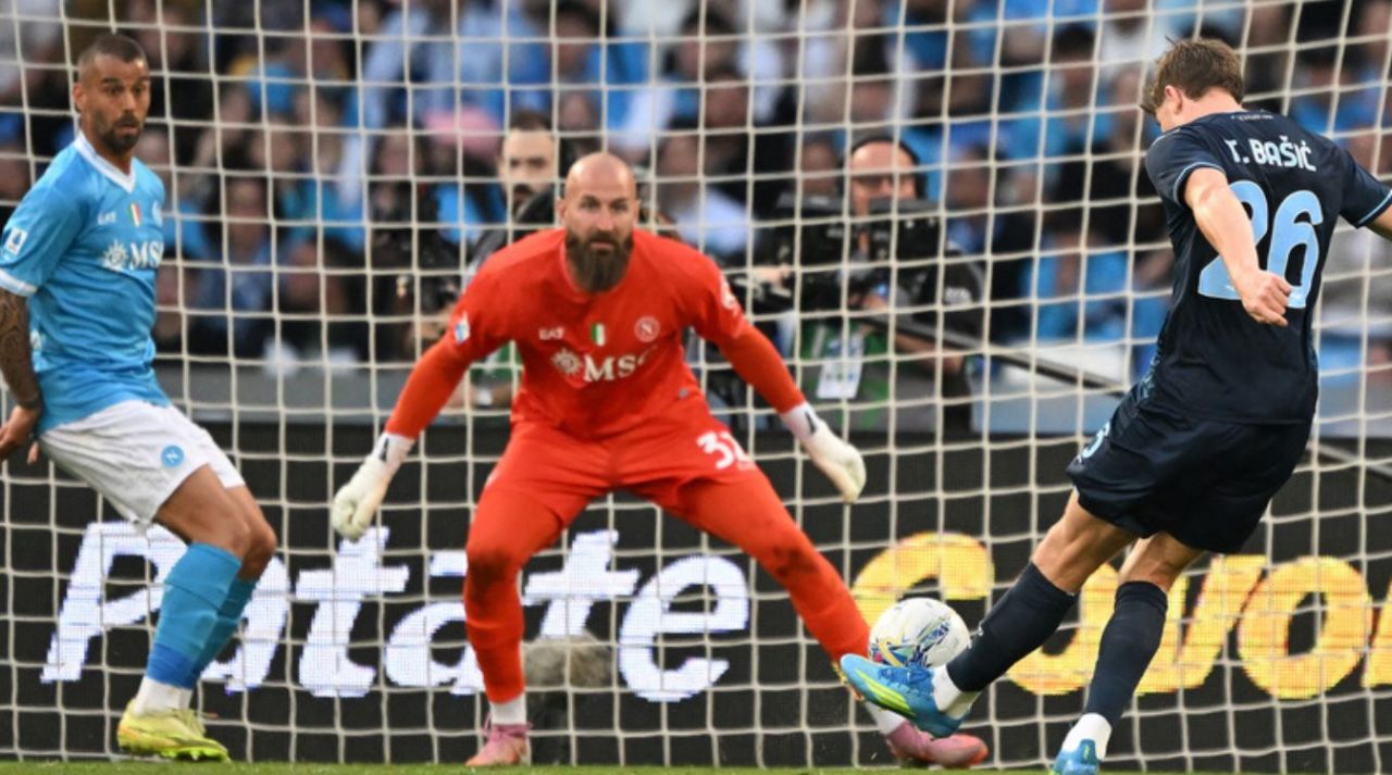 Hasil Napoli vs Lazio 0-2, Inter Dekat dengan Gelar Liga