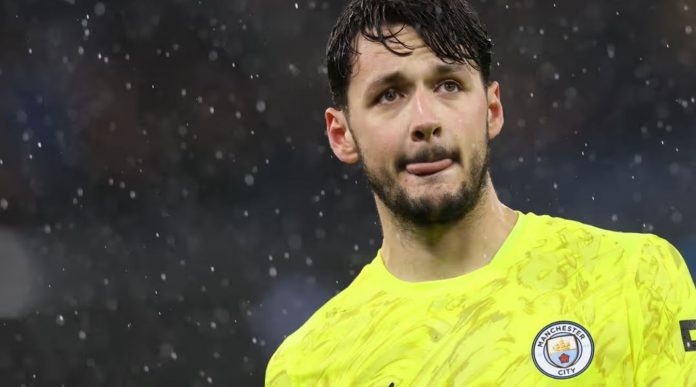 Kedatangan Donnarumma Picu Trafford Cari Klub Baru