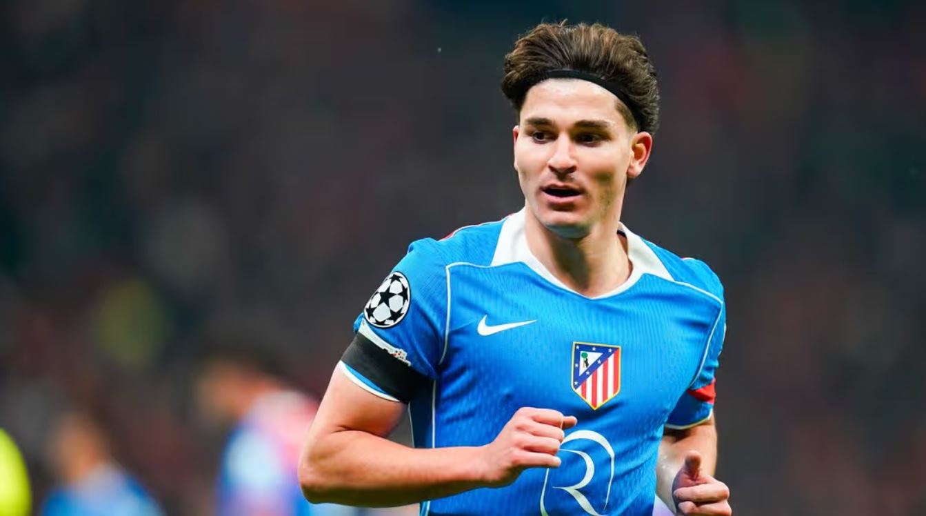 Ketertarikan Barcelona Meningkat, Atletico Madrid Prioritaskan Perpanjangan Kontrak Alvarez