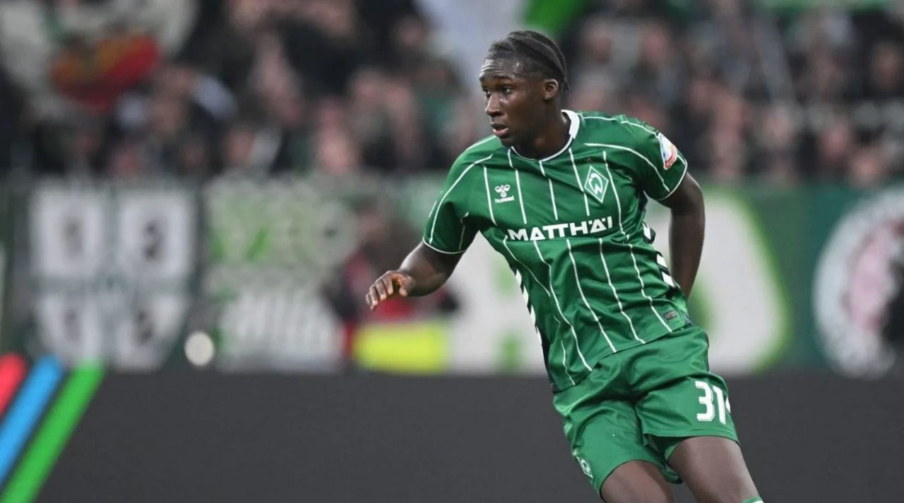 Newcastle United Kalah Cepat, PSG Curi Start Dekati Bek Tengah Bremen