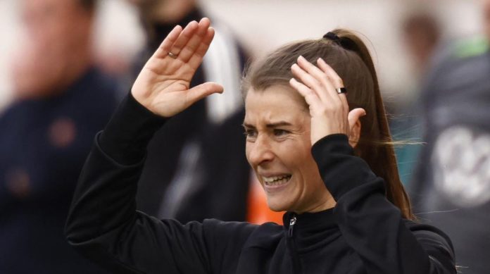 Marie-Louise Eta pelatih baru Union Berlin rasakan kekalahan pertamanya di tangan Wolfsburg Marie-Louise Eta pelatih baru Union Berlin rasakan kekalahan pertamanya di tangan Wolfsburg