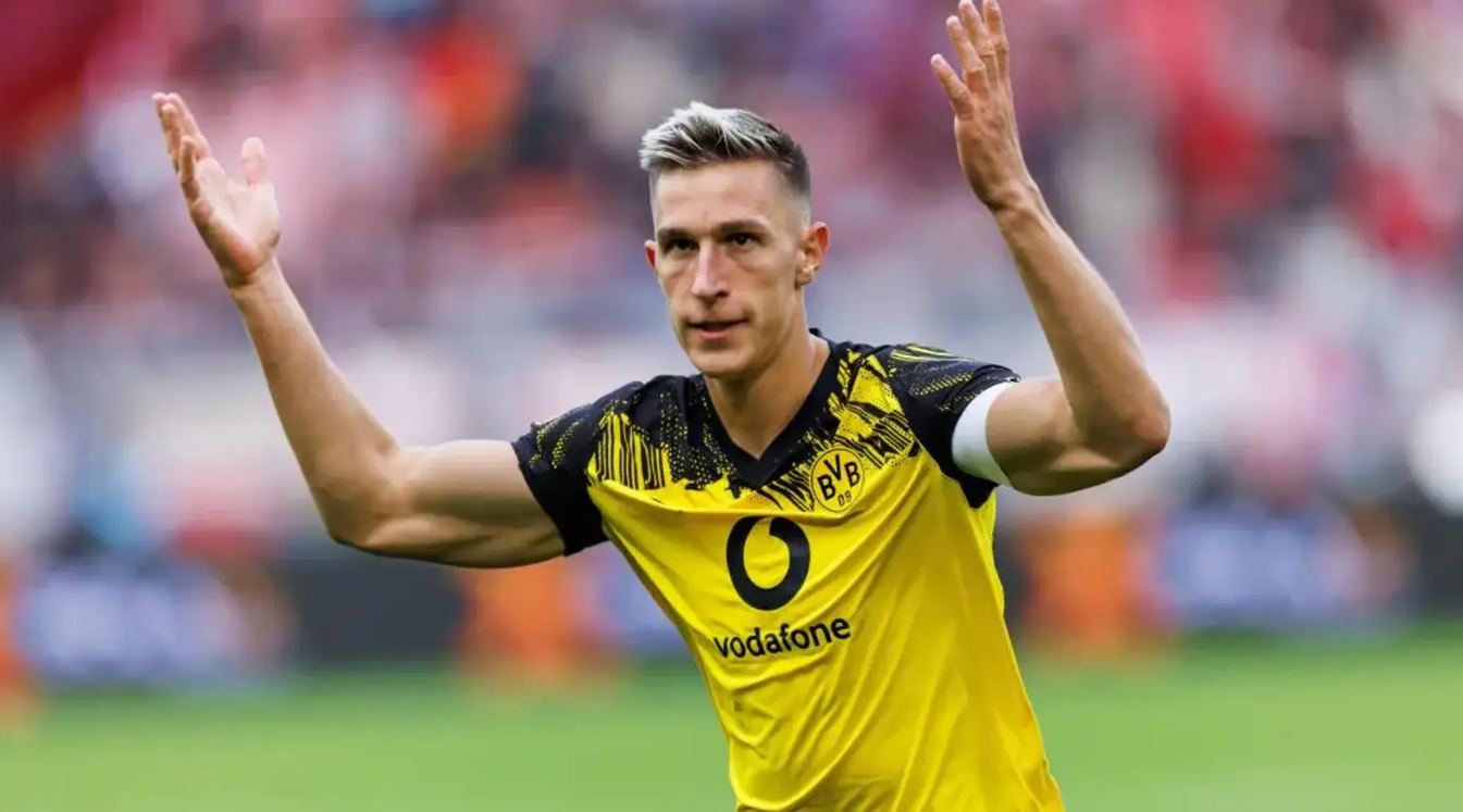 Nico Schlotterbeck Bantah Isu Perpanjangan Kontrak dengan Dortmund
