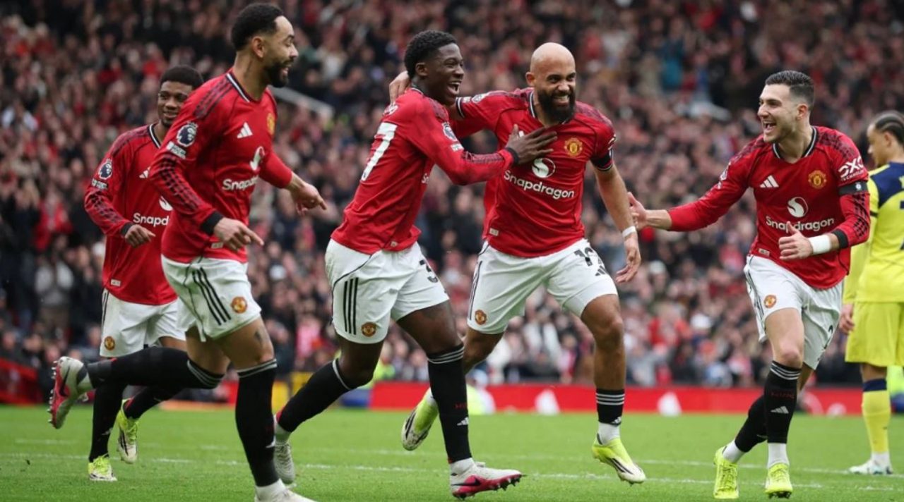 Formasi Terbaik Manchester United Saat Hadapi Leeds