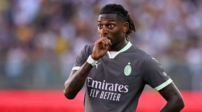 AC Milan Buka Suara Soal Masa Depan Rafael Leao, Tetap Prioritas di Tengah Rumor Transfer AC Milan Buka Suara Soal Masa Depan Rafael Leao, Tetap Prioritas di Tengah Rumor Transfer