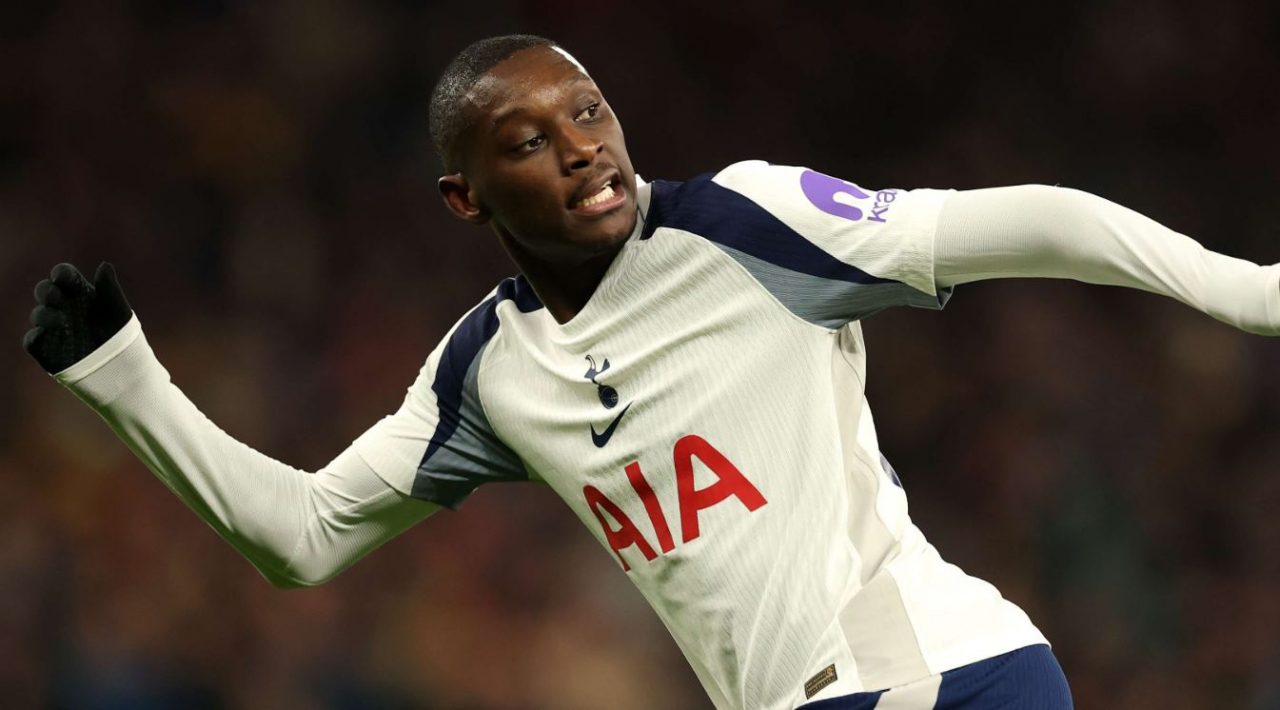 Liverpool Pertimbangkan Randal Kolo Muani sebagai Pengganti Mohamed Salah