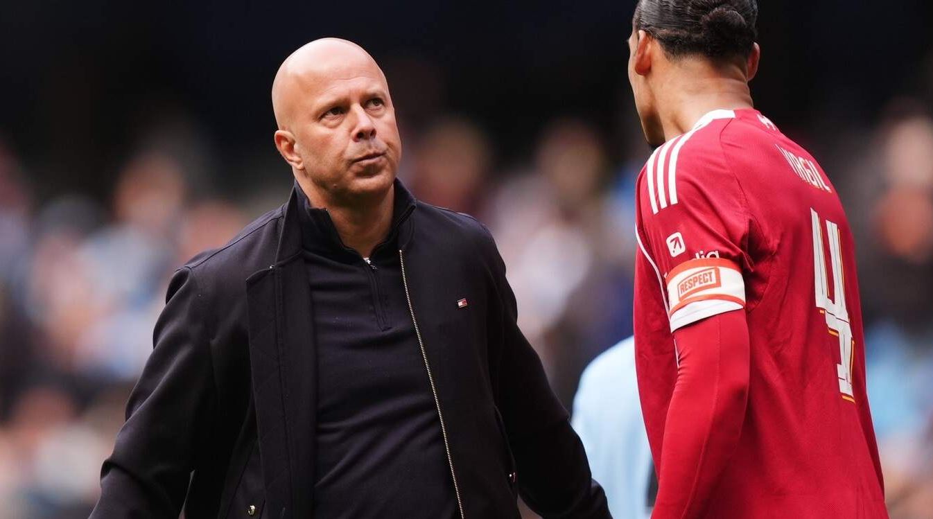 Virgil Van Dijk mulai dituding sebagai biang kehancuran Liverpool