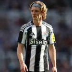 Anthony Gordon pemain Newcastle United