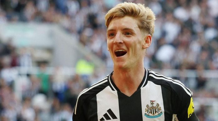 Bayern Munchen Jalin Komunikasi dengan Anthony Gordon untuk Transfer Musim Panas
