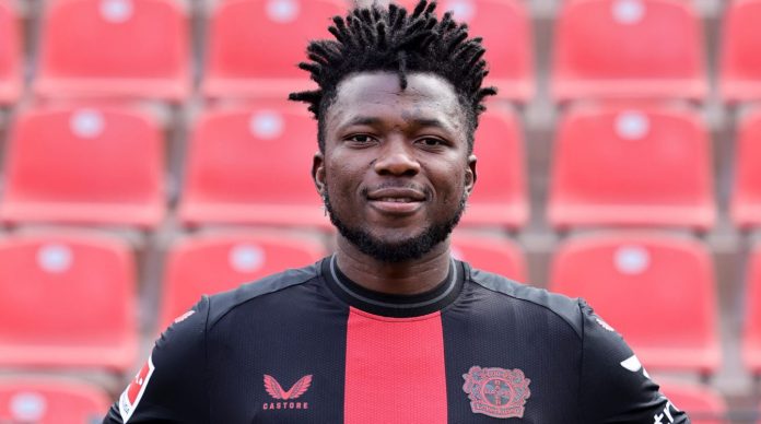 Edmond Tapsoba pemain Bayer Leverkusen Edmond Tapsoba pemain Bayer Leverkusen