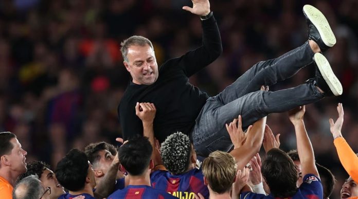 Hansi Flick rayakan kemenangan Barcelona