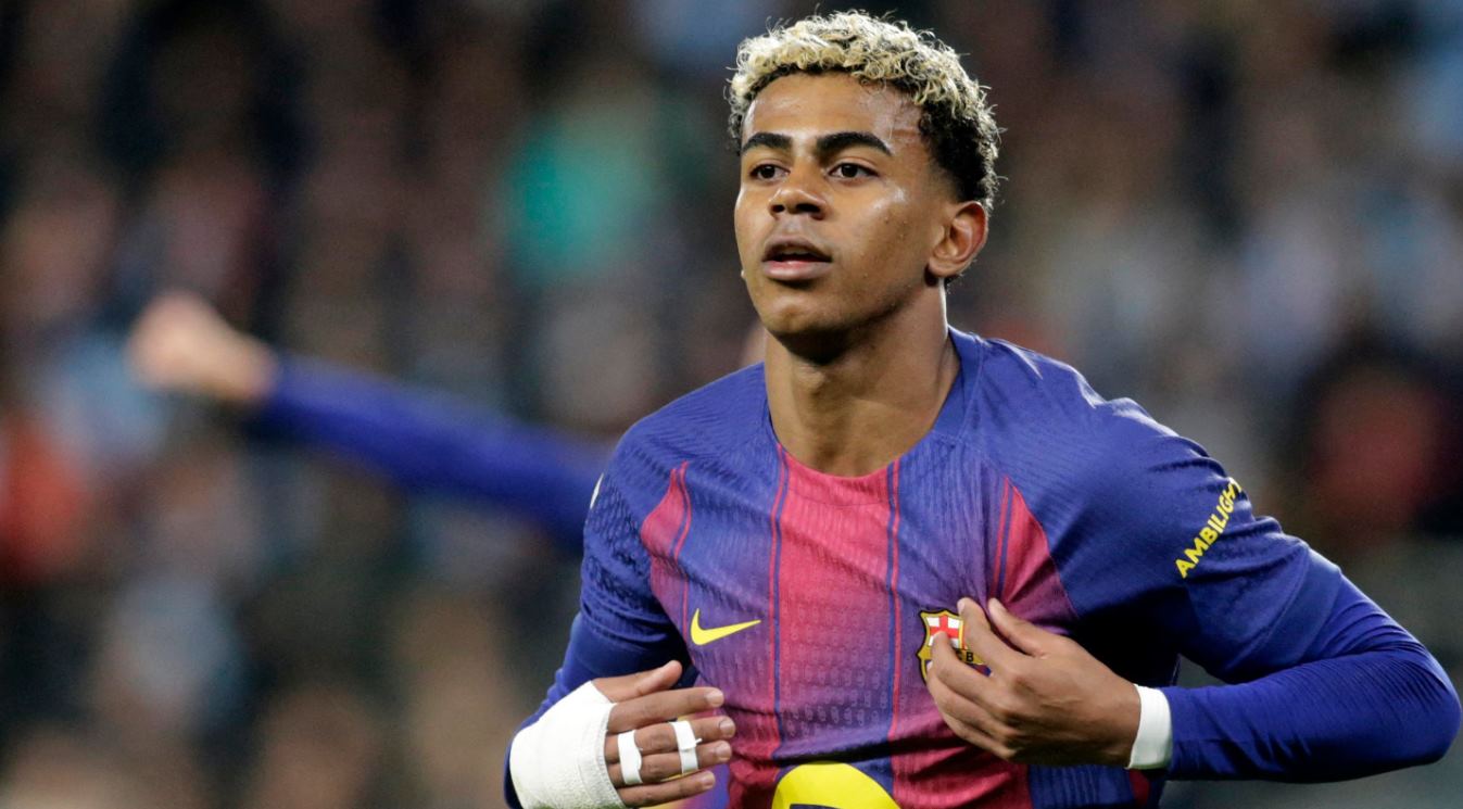 Lamine Yamal pemain Barcelona