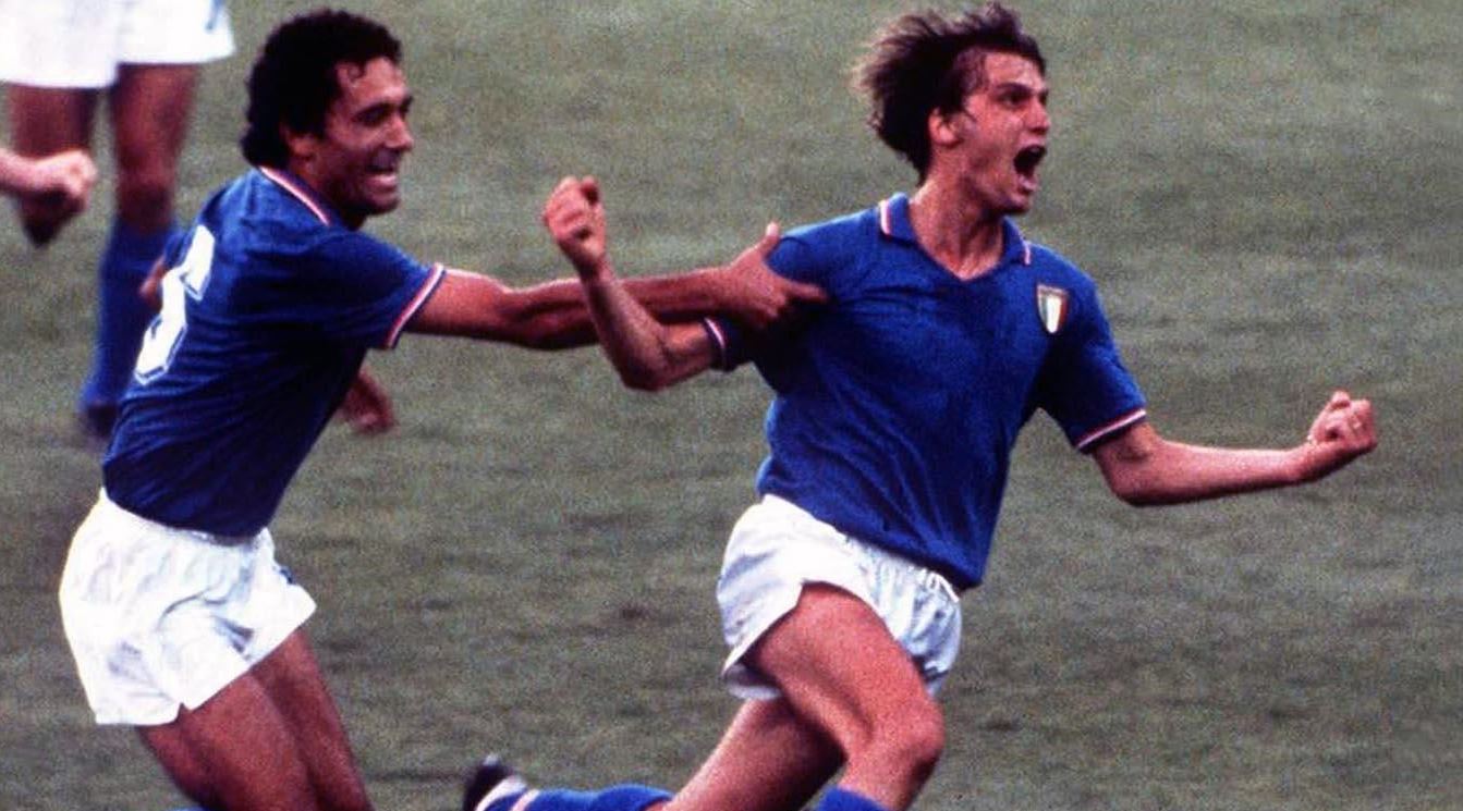 Marco Tardelli merayakan golnya ke gawang Jerman Barat di Piala Dunia 1982