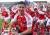 Mikel Arteta dan pemain Arsenal merayakan gelar juara Premier League