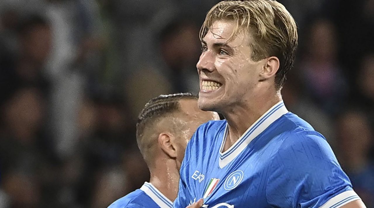 Rasmus Hojlund resmi dipermanenkan Napoli dari Manchester United