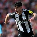Tino Livramento pemain Newcastle United