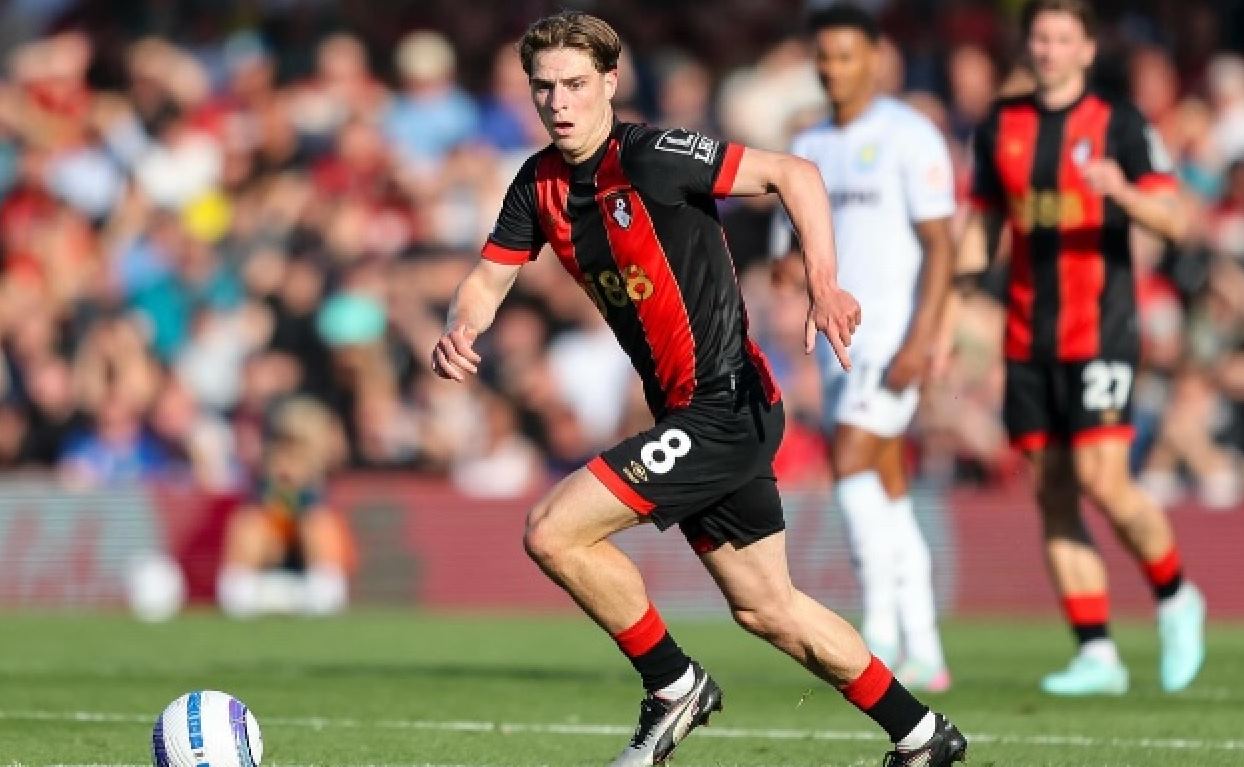 Alex Scott pemain Bournemouth