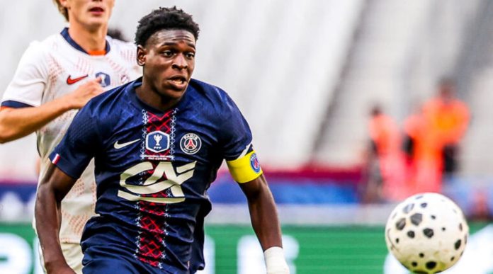 Emmanuel Mbemba pemain PSG Emmanuel Mbemba pemain PSG