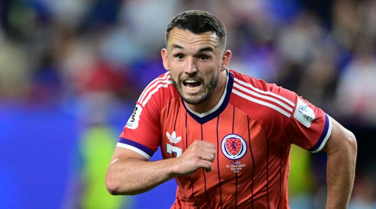 John McGinn pemain Timnas Skotlandia