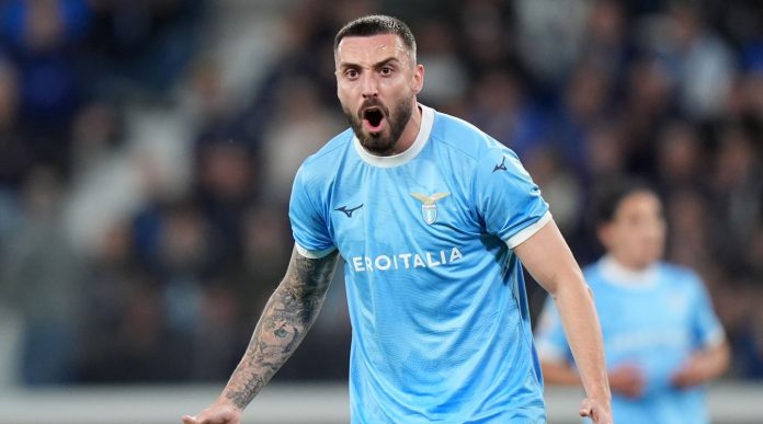 Mario Gila pemain Lazio