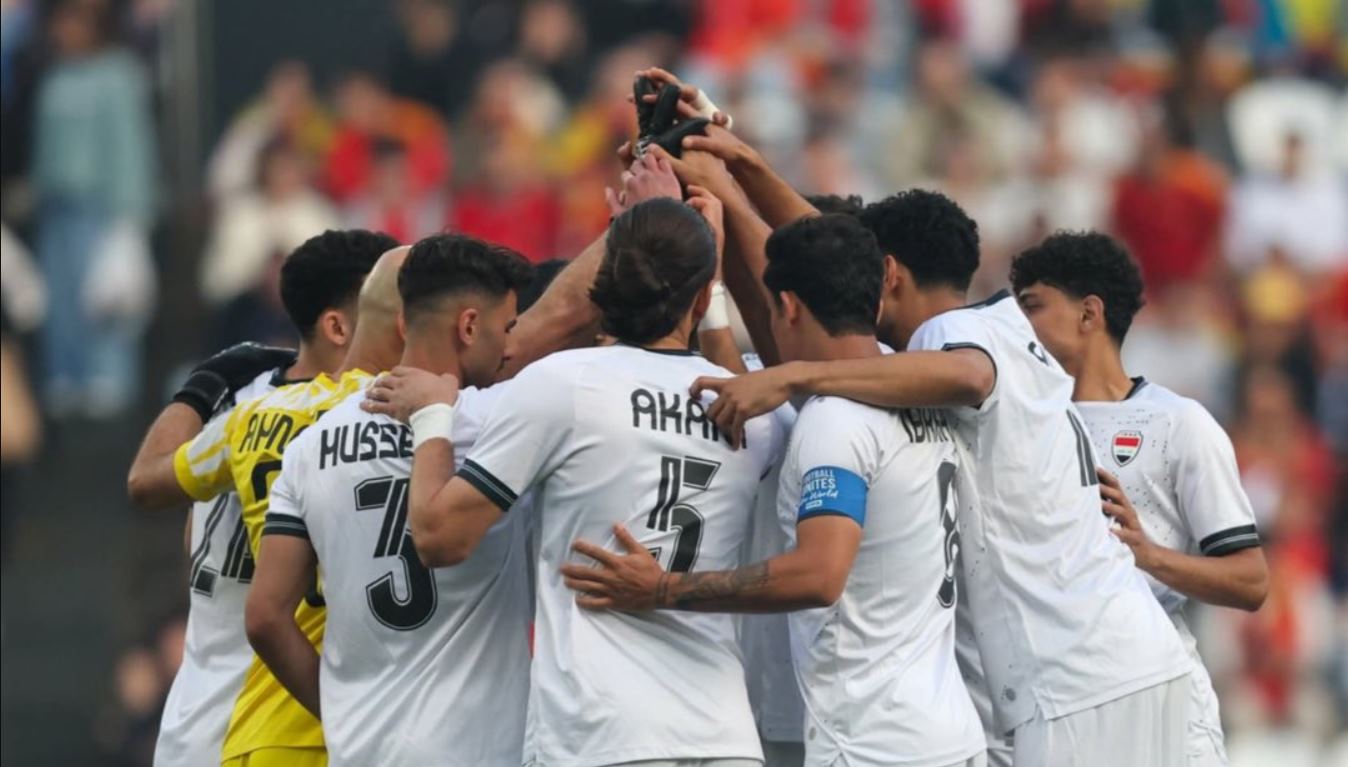 Pemain Timnas Irak merayaka gol penyama kedudukan yang dicetak Merchas Doski