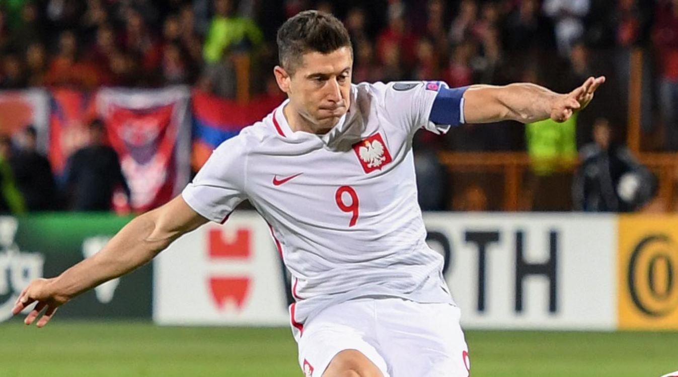 Robert Lewandowski berstatus bebas transfer setelah meninggalkan Barcelona