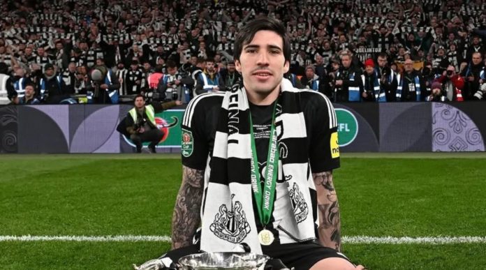 Sandro Tonali pemain Newcastle United Sandro Tonali pemain Newcastle United