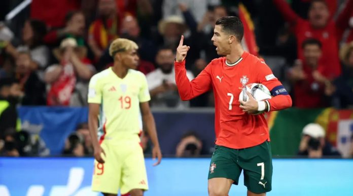 Cristiano Ronaldo dan Lamine Yamal