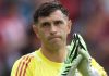 Emiliano Martinez pemain Aston Villa