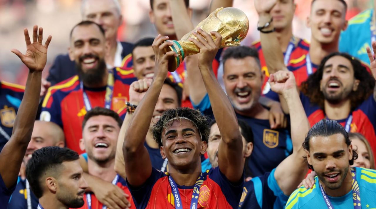 Lamine Yamal salah satu pemain termuda juara dunia