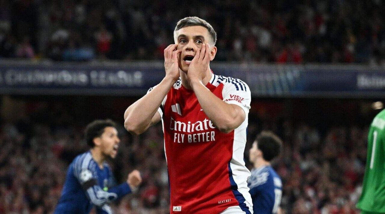 Leandro Trossard pemain Arsenal