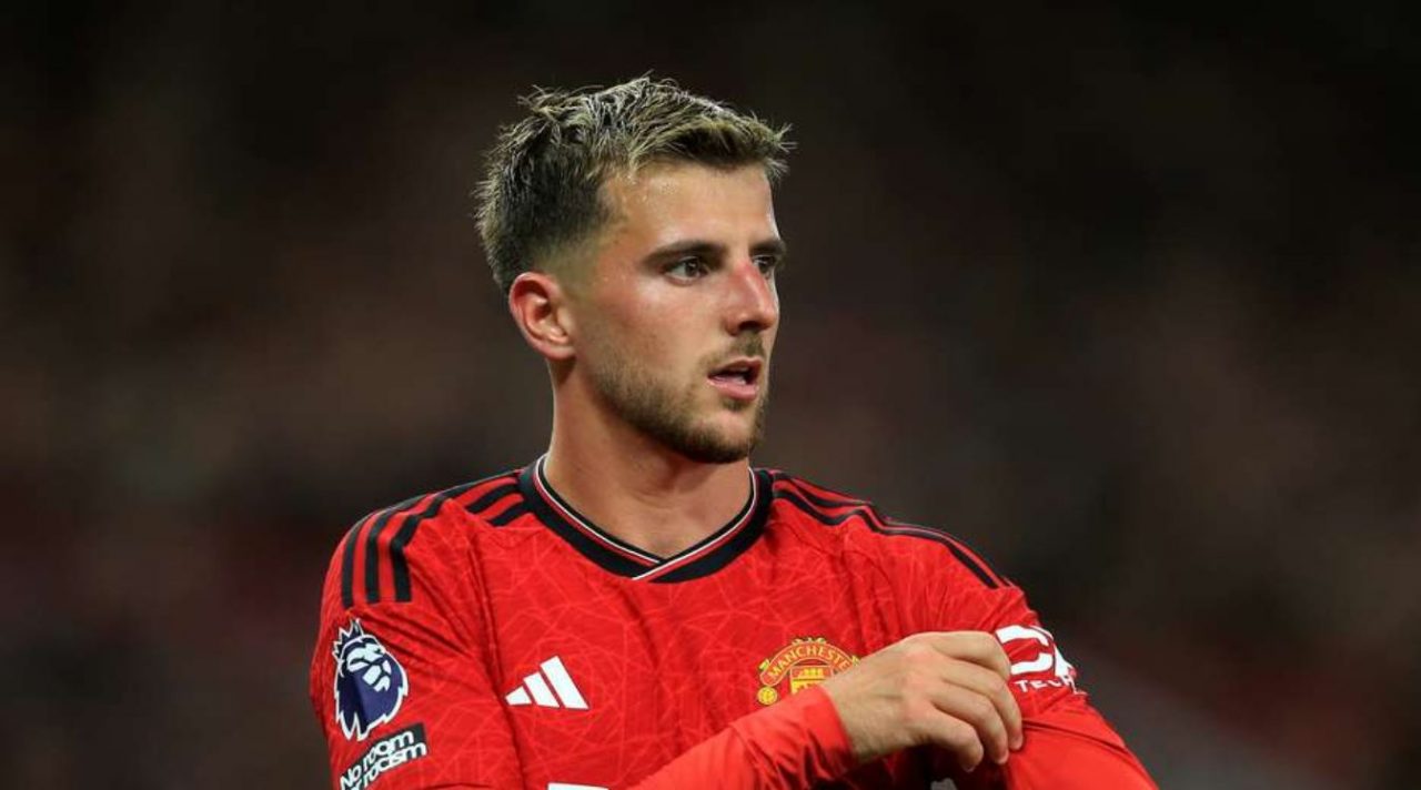 Manson Mount pemain Manchester United