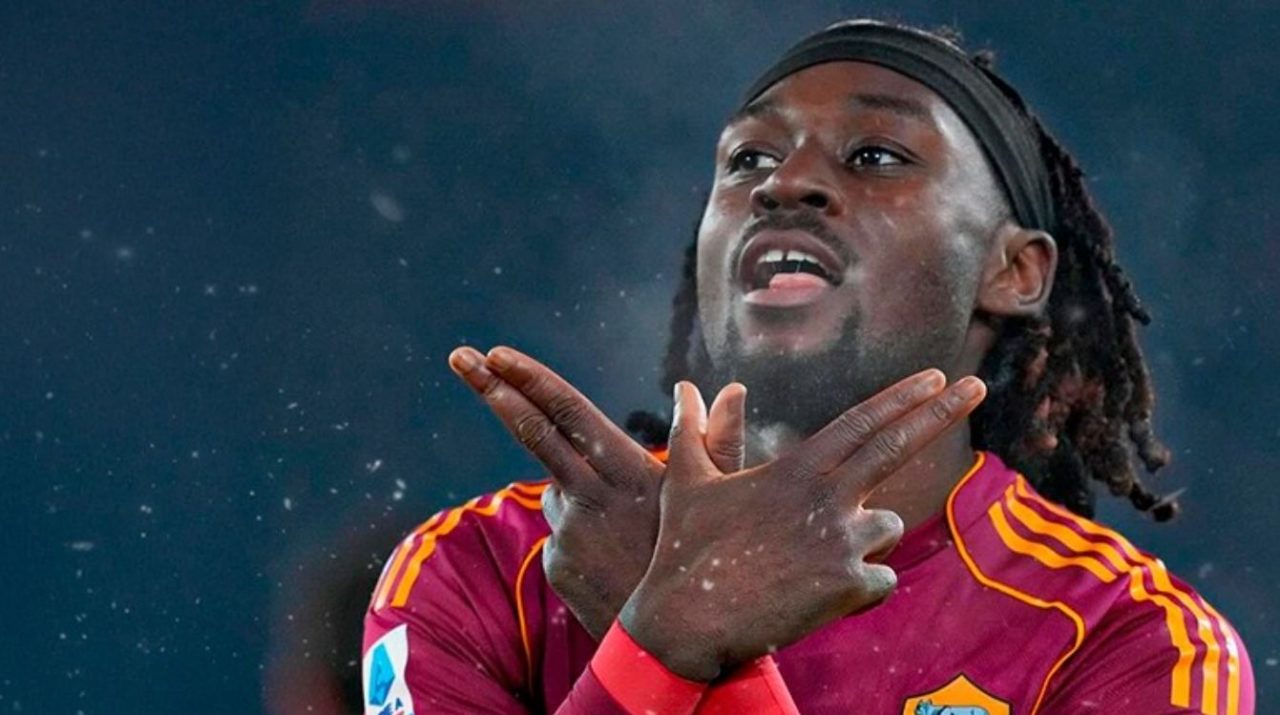 Manu Kone pemain AS Roma