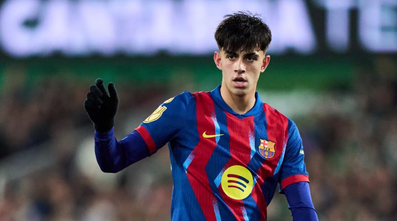 Marc Bernal pemain Barcelona