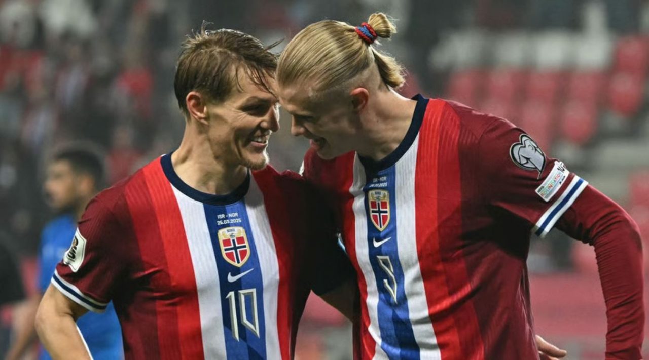 Martin Odegaard dan Erling Haaland pemain timnas Norwegia
