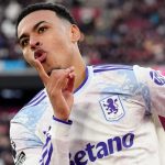 Morgan Rogers pemain Aston Villa