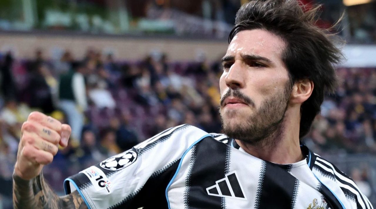 Sandro Tonali pemain Tottenham Hotspur