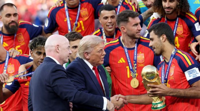 Spanyol perpanjang rekor tak terkalahkan Spanyol perpanjang rekor tak terkalahkan