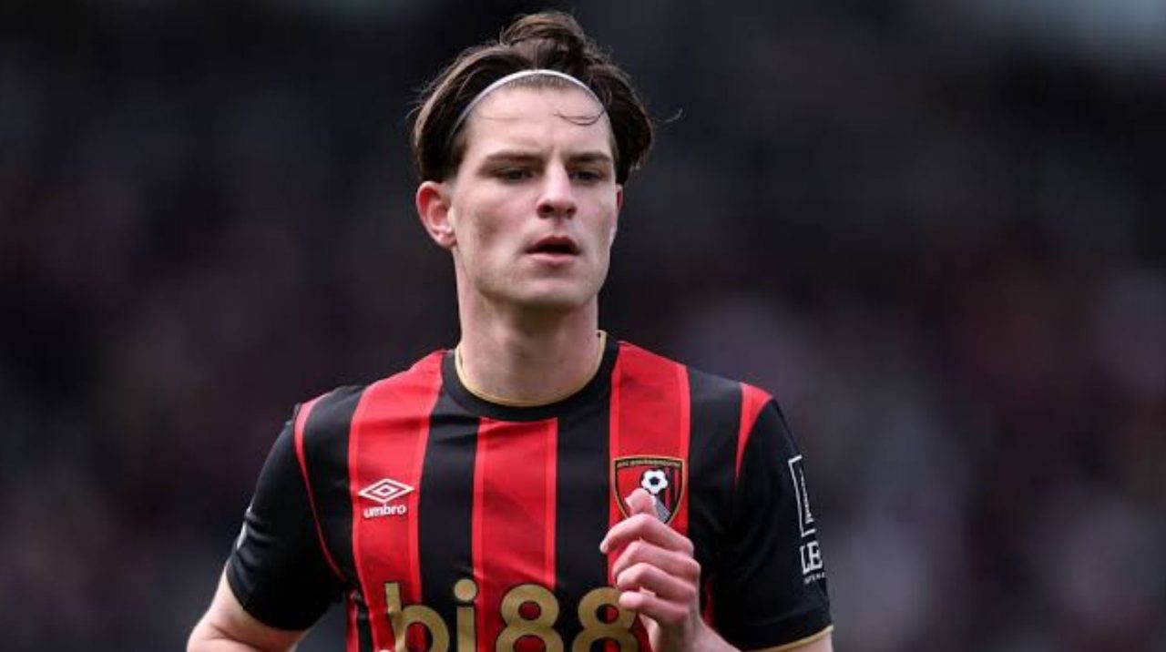 Alex Scott pemain Bournemouth