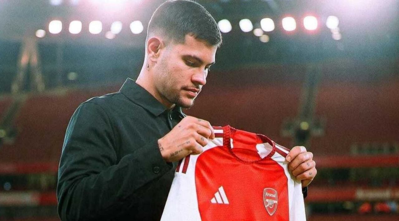 Bruno Guimarães pemain Arsenal