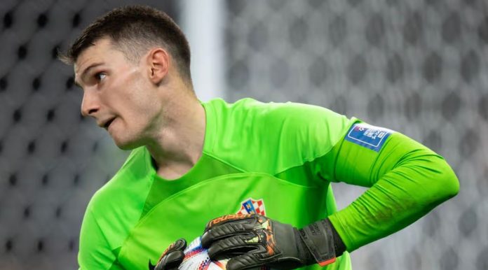 Dominik Livakovic sepakat transfer ke Barcelona dari Fenerbahce