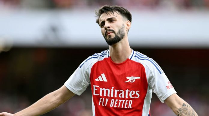 Fábio Vieira pemain Arsenal