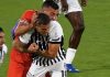 Insiden Leandro Trossard vs Fidan Aliti di Liga Turki