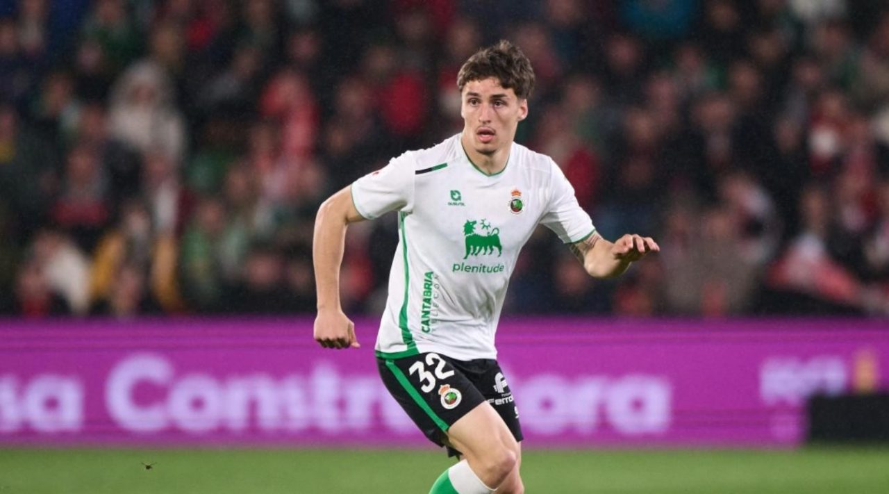 Jorge Salinas pemain Racing Santander