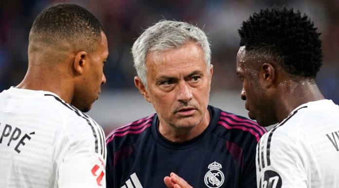 Jose Mourinho bersama Kylian Mbappe dan Vinicius Junior - Real Madrid