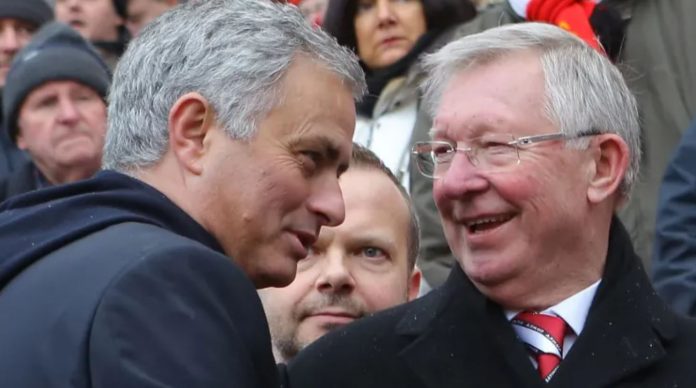 Jose Mourinho dan Sir Alex Ferguson Jose Mourinho dan Sir Alex Ferguson
