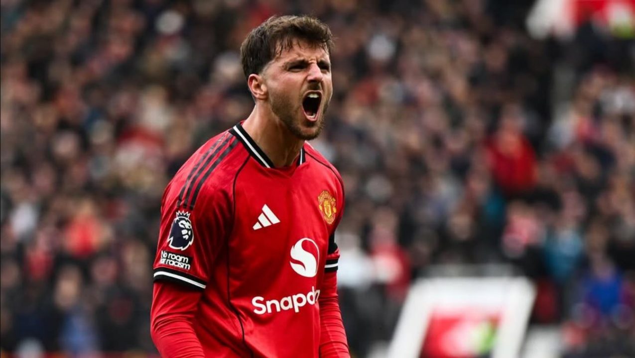Mason Mount pemain Manchester United