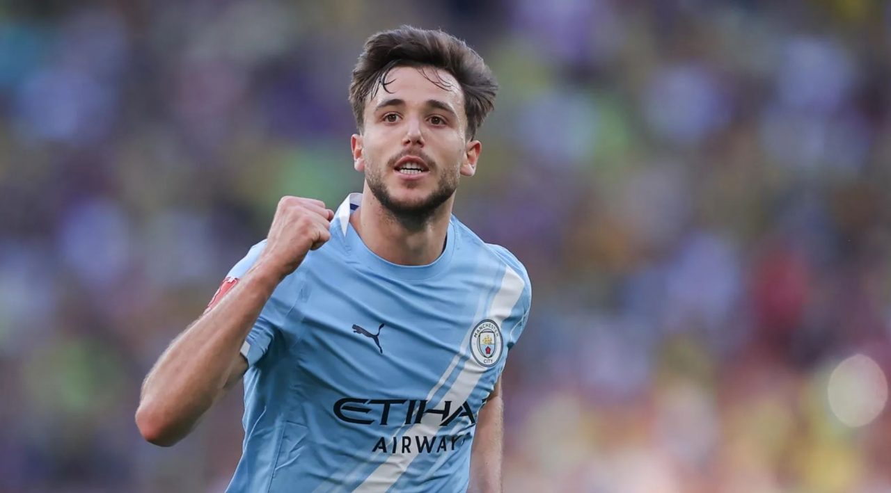 Nico Gonzalez pemain Manchester City