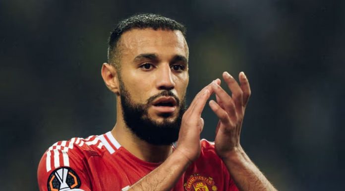 Noussair Mazraoui pemain Manchester United Noussair Mazraoui pemain Manchester United
